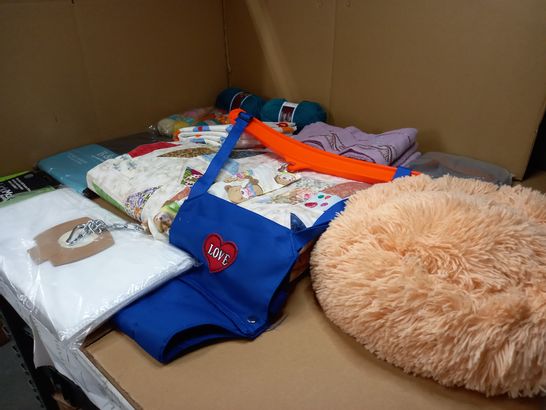 LARGE BOX OF APPROXIMATELY 25 ASSORTED HOUSEHOLD ITEMS TO INCLUDE: WOOL, FABRIC, TOWELS