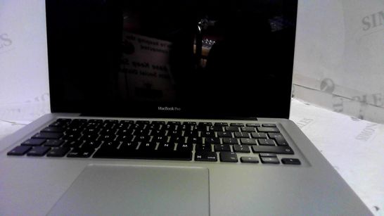 SILVER APPLE MACBOOK PRO CORE I5 600GB