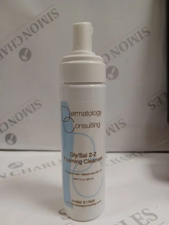 DERMATOLOGY CONSULTING GLY/SAL 2-2 FOAMING CLEANSER 