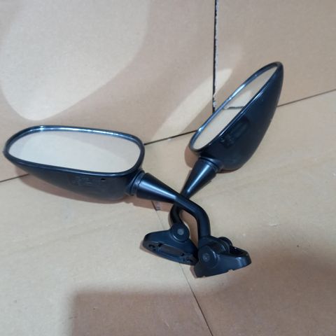 BOXED PAIR OF WING MIRRORS