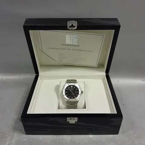 BOXED BERNARD REINHARDT SWISS MOVEMENT WATCH WTIH BLACK DIAL