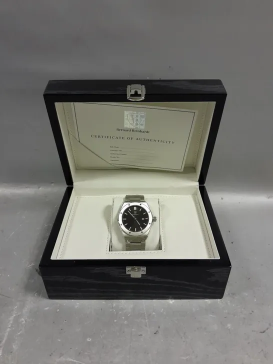 BOXED BERNARD REINHARDT SWISS MOVEMENT WATCH WTIH BLACK DIAL