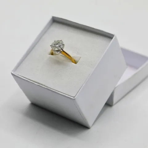 18CT GOLD SOLITAIRE RING SET WITH A NATURAL DIAMOND WEIGHING +1.56CT