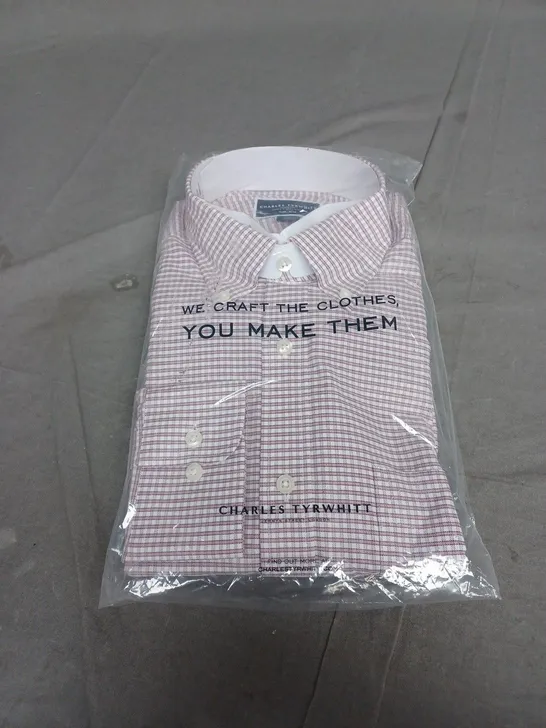 SEALED CHARLES TYRWHITT CLASSIC FIT CHECKER SHIRT - LARGE