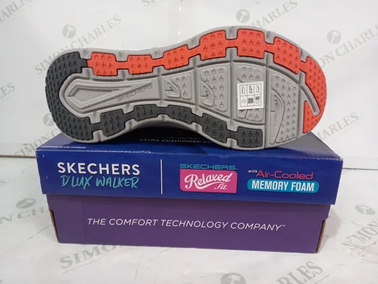 BOXED PAIR OF SKECHERS D'LUX WALKER TRAINERS IN NAVY/ORANGE UK SIZE 8