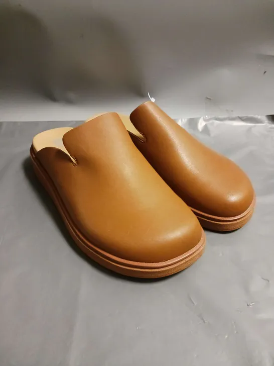 FITFLOP LADIES CLOGS BROWN SIZE 7