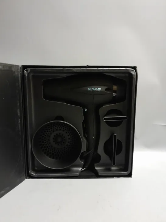 BOXED REVAMP PROGLOSS 5500 PROFESSIONAL HAIRDRYER BLACK