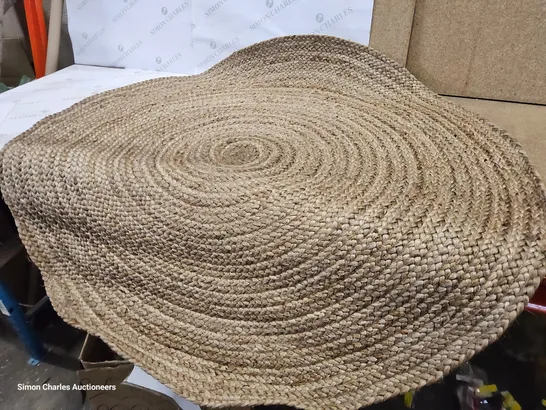 BUSE HAND BRAIDED TAN RUG ROUND 4'