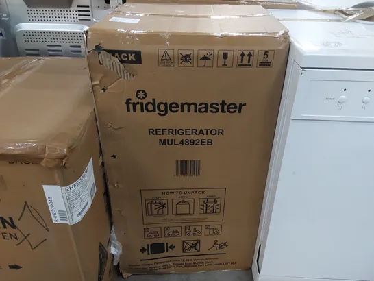 BOXED FRIDGEMASTER MUL4892EB 92 LITRE FREESTANDING UNDER COUNTER FRIDGE - BLACK