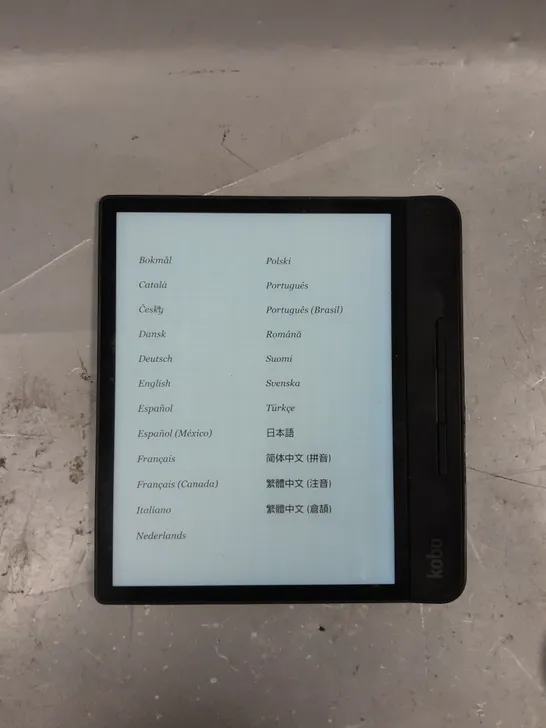 RAKUTEN KOBO E-READER 