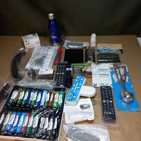 LOT OF ASSORTED ITEMS TO INCLUDE REMOTE CONTROLS, 3 WAY PLUG ADAPTER AND ACRYIC PAINTS 