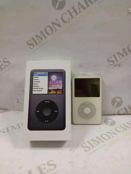 BOXED APPLE A1136 IPOD