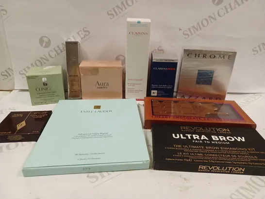 BOX OF APPROX 10 ASSORTED BEAUTY PRODUCTS TO INCLUDE ESTEE LAUDER ADVANCED NIGHT REPAIR POWER FOIL MASK, CLARINS MOISTURE QUENCHING BI-PHASE SERUM, CLINIQUE RECOVERY MOISTURISER, ETC 