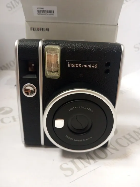 BOXED FUJIFILM INSTAX MINI 40 INSTANT CAMERA