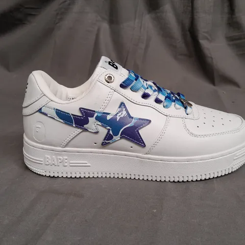 PAIR OF BATHING APE WHITE TRAINERS SIZE UK 7.5