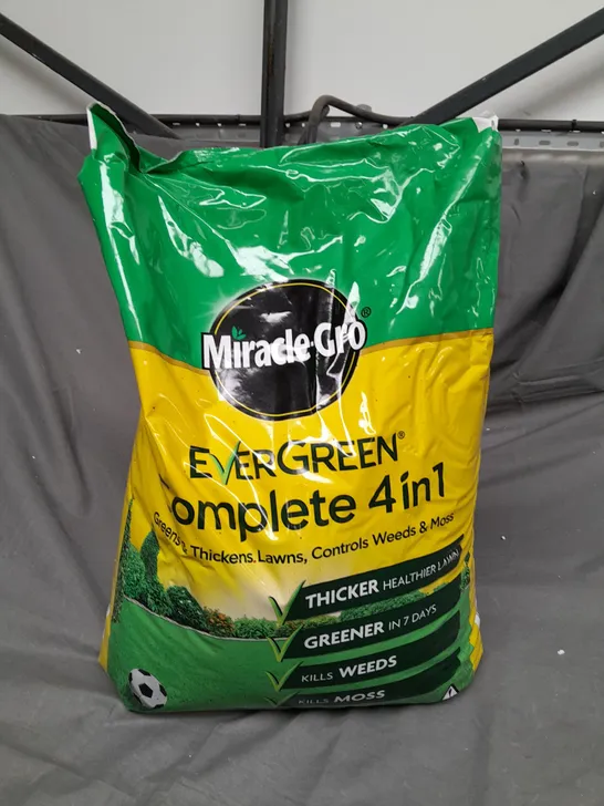 MIRACLE GRO - EVERGREEN COMPLETE 4 IN 1 