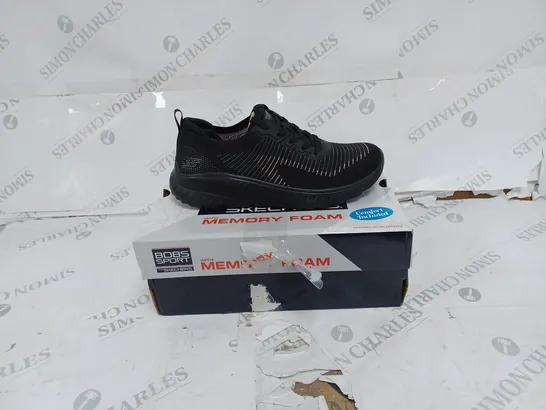 BOXED SKECHERS BLACK CHAOS LACE TRAINERS- SIZE 5