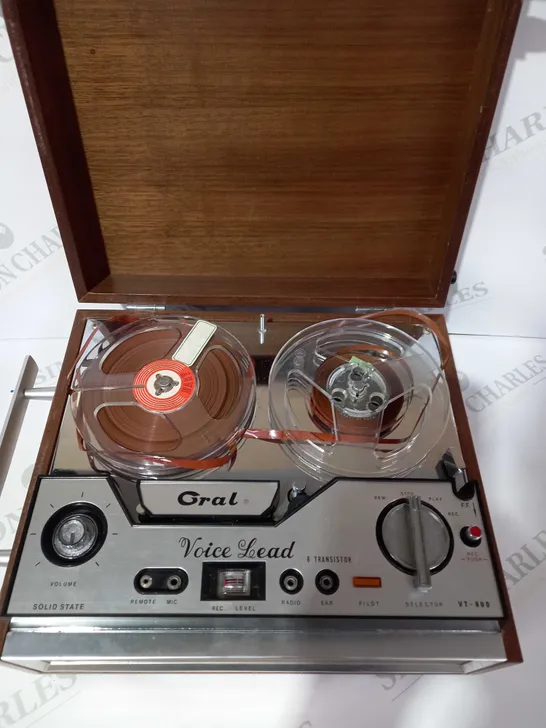 ORAL 8 TRANSISTOR TAPE RECORDER