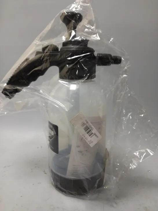 UNBRANDED SPRAY BOTTLE 