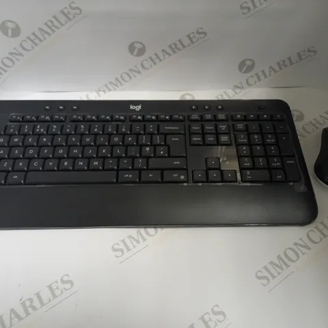 LOGITECH MK540 WIRELESS KEYBOARD AND MOUSE