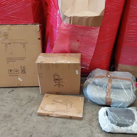 PALLET OF ASSORTED ITEMS INCLUDING: OFFICE CHAIR, 6FT FOLDING TABLE, PET BED, FOLDING LOUNGER, LAPTOP TRAY