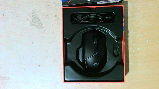 TRUST WIRELESS GAMING MOUSE WITH BUILT IN RECHARGEABLE BATTERY 