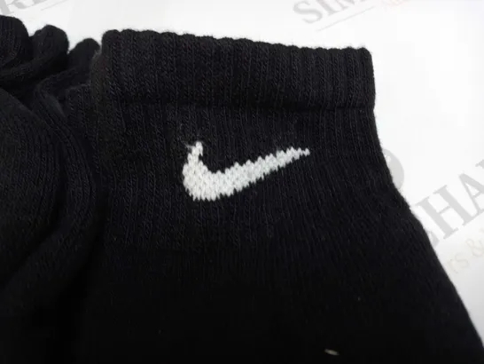 NIKE EVERYDAY SOCKS IN BLACK DRI-FIT - UK 6-11 - 6 PAIRS