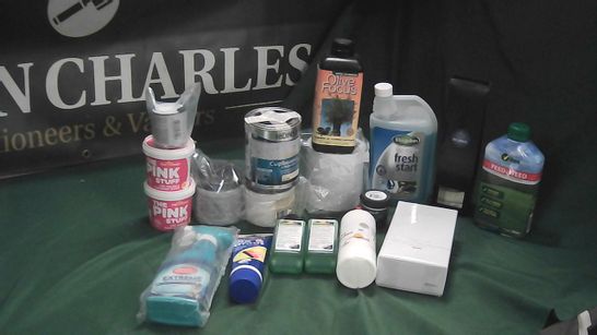 LOT OF ASSORTED HOME LIQUID ITEMS TO INCLUDE OLIVE FEED, PINK STUFF CLEANING PASTE, PVA GLUE