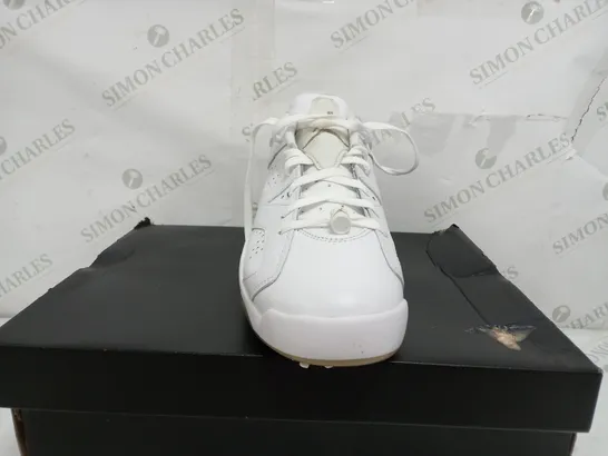 BOXED PAIR OF JORDAN RETRO 6 G WHITE GOLF SHOES - UK 11