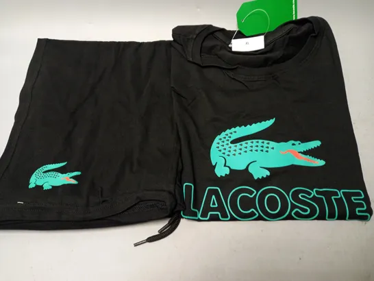 LACOSTE T-SHIRT & SHORTS SET IN BLACK - XL