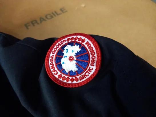 CANADA GOOSE RUNDLE BOMBER IN BLACK - L 14/16YEARS