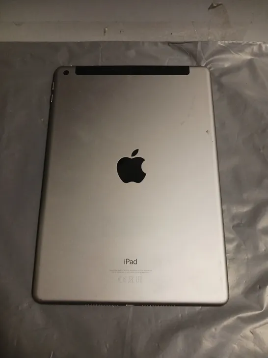 APPLE IPAD 6TH GEN TABLET IN SILVER