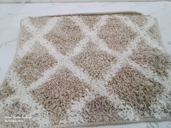 BRAND NEW PACO HOME 506 BEIGE 50X80CM BATH MAT