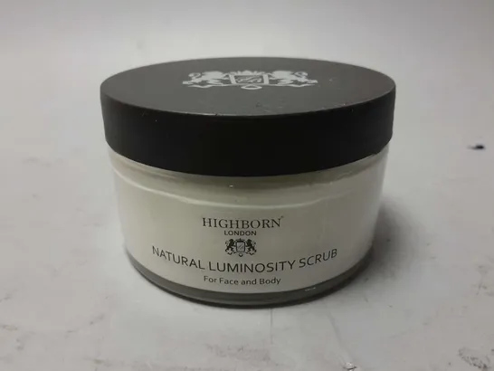 HIGHBORN LONDON NATURAL LUMINISITY SCRUB (220ml)