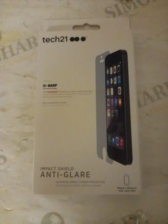 LOT OF 78 TECH21 IMPACT SHIELD ANTIGLARE SCREEN PROTECTOR FOR IPHONE 5/5S/SE-GEN1