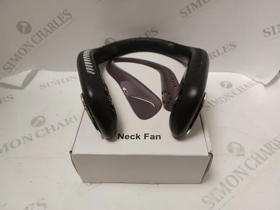 BOXED NECK FAN BLACK F70