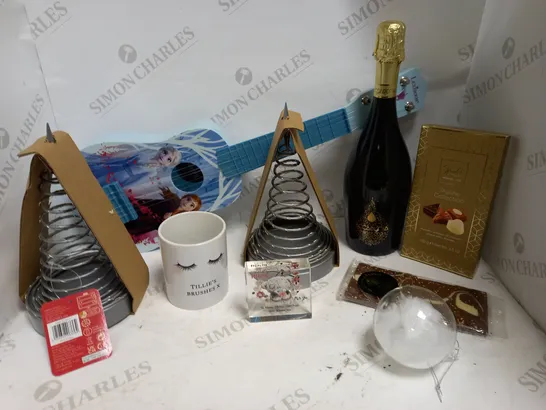 LOT OF 6 ASSORTED HOUSEHOLD ITEMS, TO INCLUDE PROSECCO GIFT SET, FROZEN GUITAR, SPIRAL TREES, ETC