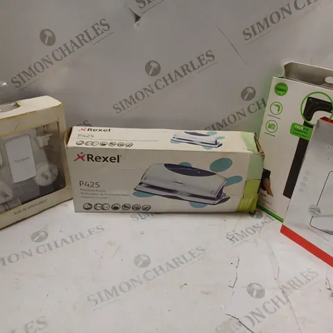 APPROXIMATELY 22 ASSORTED ELECTRIXAL ITEMS TO INCLUDE OHONE CASES, REXEL P425 HOLE PUNCH, TARGUS WALL CHARGER, ETC