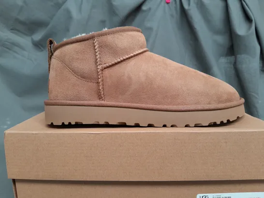 BOXED UGG WOMENS CLASSIC ULTRA MINI - UK 7