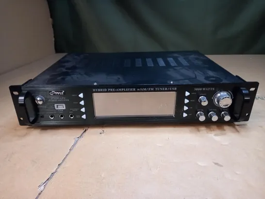 PYLE P320IATU 3000W HYBRID AMPLIFIER