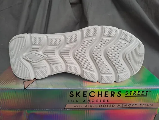 BOXED SKECHERS STREET HIGH RISE WHITE TRAINERS - SIZE 6