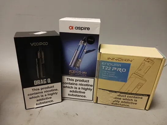 APPROXIMATELY 20 VAPES & E-CIGARETTES TO INCLUDE VOOPOO DRAG Q, ASPIRE FLEXUS, INNOKIN ENDURA T2 PRO, ETC