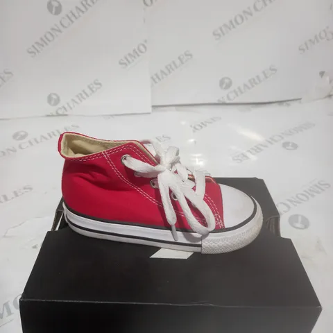 INFANTS CONVERSE SIZE 7 - RED