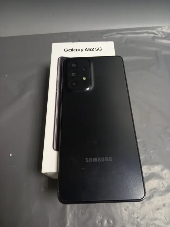 BOXED SAMSUNG GALAXY A52 5G IN BLACK