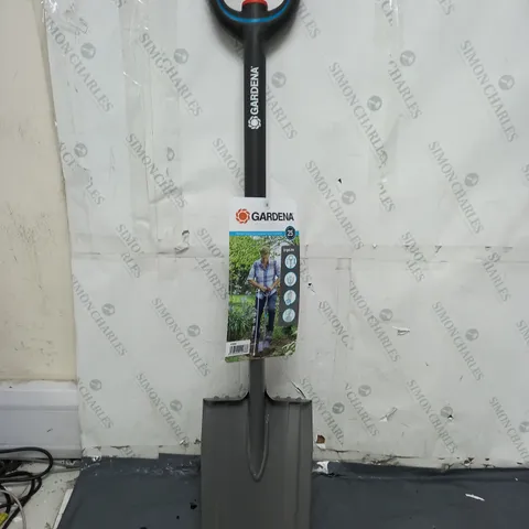 GARDENA TELESCOPIC SPADE 