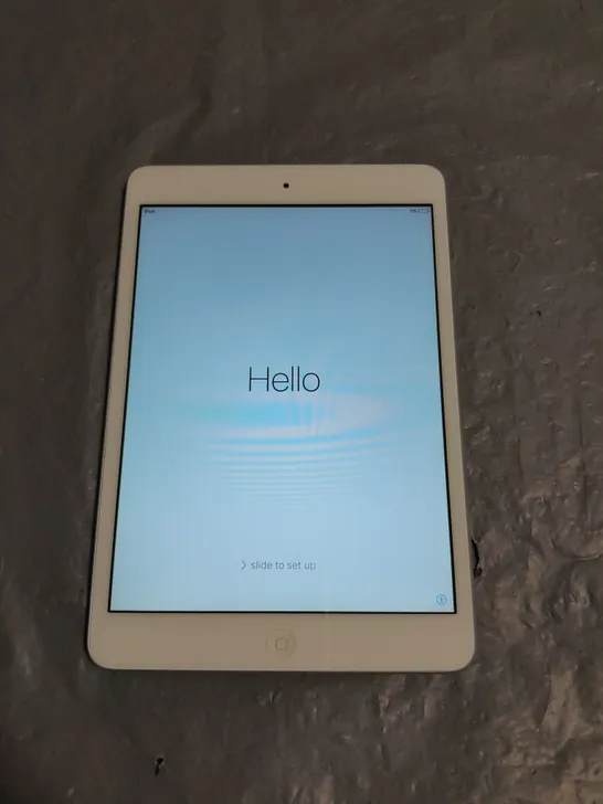 UNBOXED APPLE IPAD MINI IN WHITE - A1432