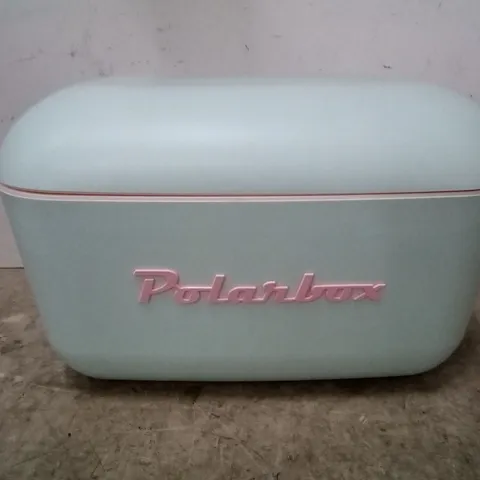 BOXED POLARBOX 20L RETRO COOLER WITH ADJUSTABLE LEATHER STRAP 