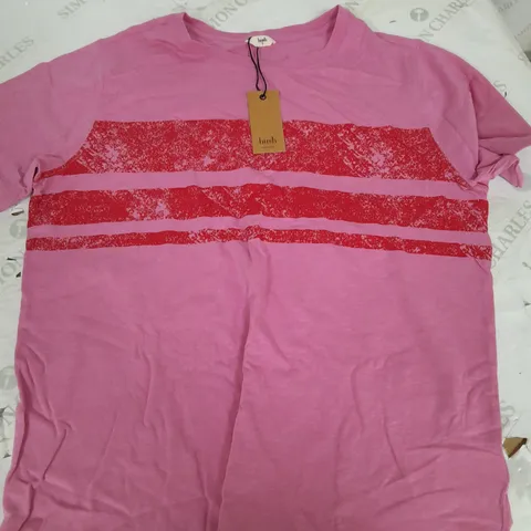 HUSH AILBHE TEE IN BRIGHT PINK - SMALL