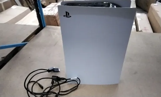 PLAYSTATION 5 DISC CONSOLE 