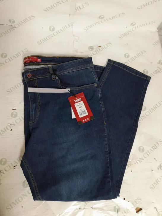 D555 TAPERED STRETCH JEANS IN VINTAGE BLUE SIZE 42R